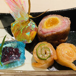 133959683 - ○夏野菜のゼリー寄せ　○サーモンの胡瓜と大根巻き
                        ○うずら卵味玉の松坂牛肉巻き