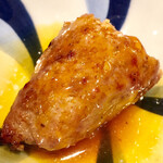 鳥田中 - 黄身醤油を残しておいて絡めて食べるのが鳥田中流