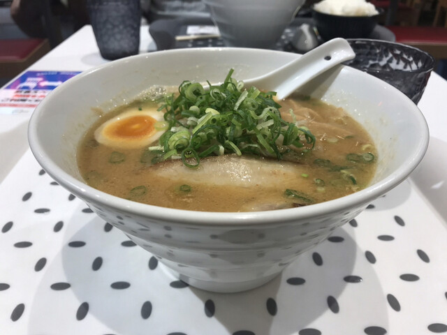 麺家 ひぐま商店 岡山駅前 ラーメン 食べログ