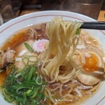 ラーメン 福屋 - エッジの利いた多加水麺