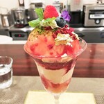 Dessert Le Comptoir - 桃のパフェ