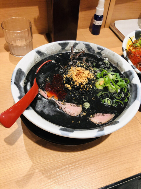 賀正軒 三宮店 ガショウケン 神戸三宮 阪急 ラーメン 食べログ 賀正軒 三宮店 ガショウケン 神戸三宮 阪急 ラーメン 食べログ