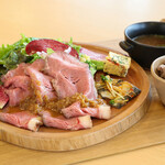 Special Plate - Enjoy daily Meat Dishes such as roast beef