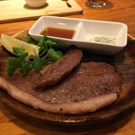 わたなべ精肉店 - 阿波牛ミスジ薄切りレアステーキ