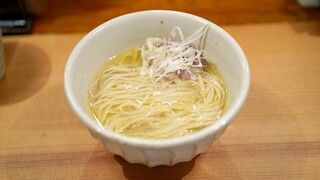 Homemade Ramen 麦苗 - 2杯目の人だけが注文できる。「2杯目限定：塩700円」「塩」