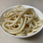 橋本製麺所 - 鎌田醤油の出汁醤油を少量垂らす…