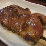 興 - 「こころ（ハツ）」：プリッとした舌触り！じんわ～りと、上品な脂分と旨みが舌を刺激♪