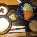 たな一 - アジフライと山かけ定食@600円