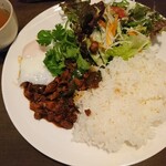 マロ カフェ - ガパオライス(ランチ)(800円)