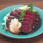 [Kochi] Seared straw-grilled bonito (sauce)