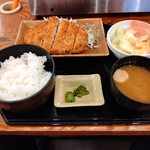 豊丸水産 - 【2020.7.29(水)】ワンコインランチ(並盛・マグロメンチ)500円