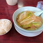 手打ラーメン 隆盛 - 2020年7月　ねぎらーめんとライス（690円）