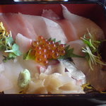 日本料理 銀座 - ちらし寿司。