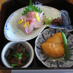 西村屋 芦屋店 - ひろうすとお造り。