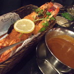 curry restaurant BRUNO - 大きなエビフライカレー