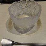 アーム・ドゥ・ギャルソン - 甘酒のシャーベットと生姜のゼリー