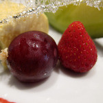 アーム・ドゥ・ギャルソン - フルーツの盛り合わせ