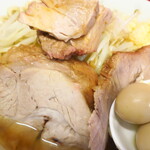 ラーメン二郎 - 豚