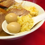 ラーメン二郎 - ショウガ半分