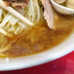ラーメン二郎 - スープ