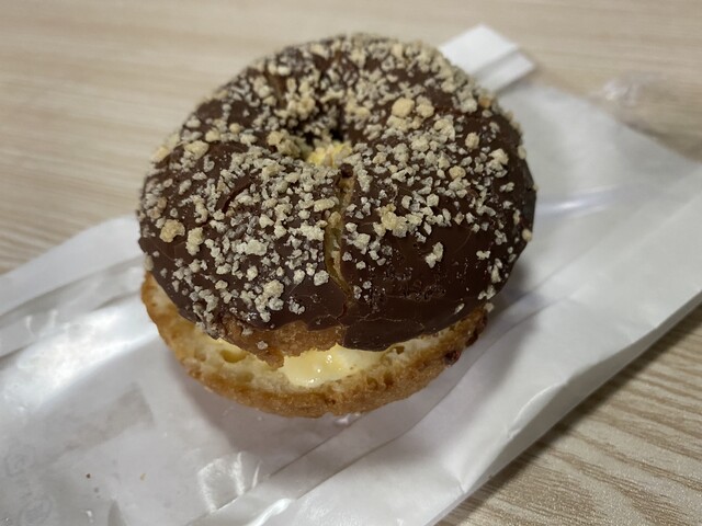 今日は、毎年恒例になっている334 LUCKY DONUTS（ラッキードーナッツ