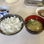 Tempura Ya Ebizou - 定食のごはんと味噌汁