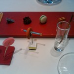 レストラン サンパウ - お茶菓子はメニューを見ながら味わいました、ちょっとずつ色々あるのがうれしい