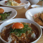 洋食よだれ道 - デミたまご飯