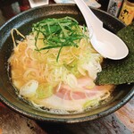 濃麺 海月 - ①鶏濃麺　醤油800円＋ネギ50＝850円