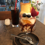 uni CAFE - プリンパフェ￥８００  【セットドリンク】 アイスコーヒー￥３５０