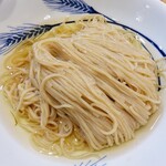 飯田商店 - つけ麺 1000円
      （濃厚昆布鰹出汁かけ）