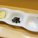 飯田商店 - つけ麺 1000円
      （濃厚昆布鰹出汁かけ）