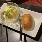 AKA - 本日のアイス揚げパン添え
      