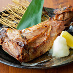 味処　八右衛門 - ボリューム満点、美味しさ満点なマグロのカマ焼き。数量限定なのでぜひご賞味ください。