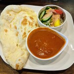 インドダイニング ドルガ - ミニセットはシーフードカレーをナンで