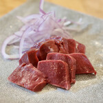 酒とタイ料理 ピッサヌローク - 見島牛ハツ刺