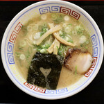 豚骨ラーメン まるあい食堂 - 豚骨ラーメン