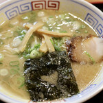 豚骨ラーメン まるあい食堂 - 豚骨ラーメン