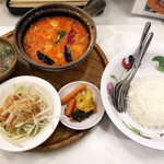シンガポール 海南鶏飯 - 海老カレー飯