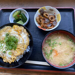 半田屋 - 濃い目の料理は、身体に害なり(๑˃̵ᴗ˂̵)
