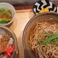 自家製粉石臼挽きうどん 青空blue 本店 - 