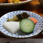 Ishikari - 大根、胡瓜、青菜、人参、茄子のぬか漬け