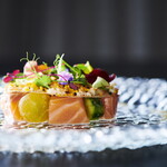 restaurant hache - 季節の魚介と野菜を楽しむ前菜（例）