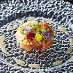 restaurant hache - 季節の魚介と野菜を楽しむ前菜（例）
