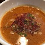 人力俥 - 糸唐辛子が美しい！海老の濃厚な旨味と豚ミンチの甘辛が合う！