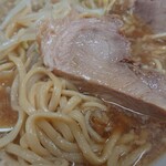 ラーメン二郎 - 豚、小ぶりだけど 美味しい。