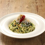 Peperoncino with kettle-fried whitebait and raw seaweed