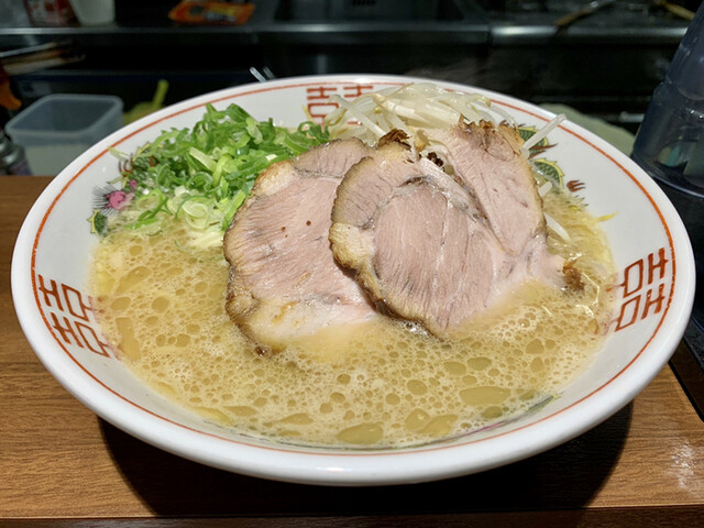 移転 ナルトもメンマもないけれど 関内 ラーメン 食べログ