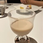 レフェルヴェソンス - 最後のカクテルは百年の孤独を使い、ピーナッツに黒糖を加えたものです♪