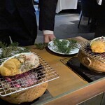 レフェルヴェソンス - 雲丹・毛蟹・鮑・ササニシキのリゾット　甘エビのソースアメリケーヌ　大徳寺納豆　七輪で焼かれ芳ばしい香りがふんわりと♪